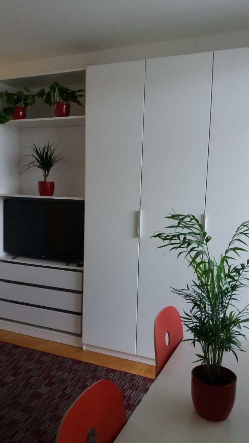 Apartments Abelija Загреб Екстериор снимка